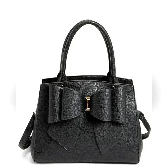 Crossi Handbags - Black Faux Leather Purse